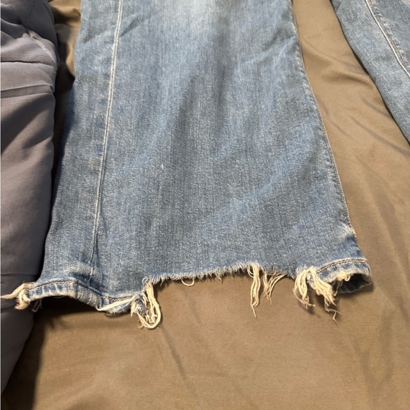 American Eagle  High Waisted wide leg Blue Jeans - Picture 3 of 8